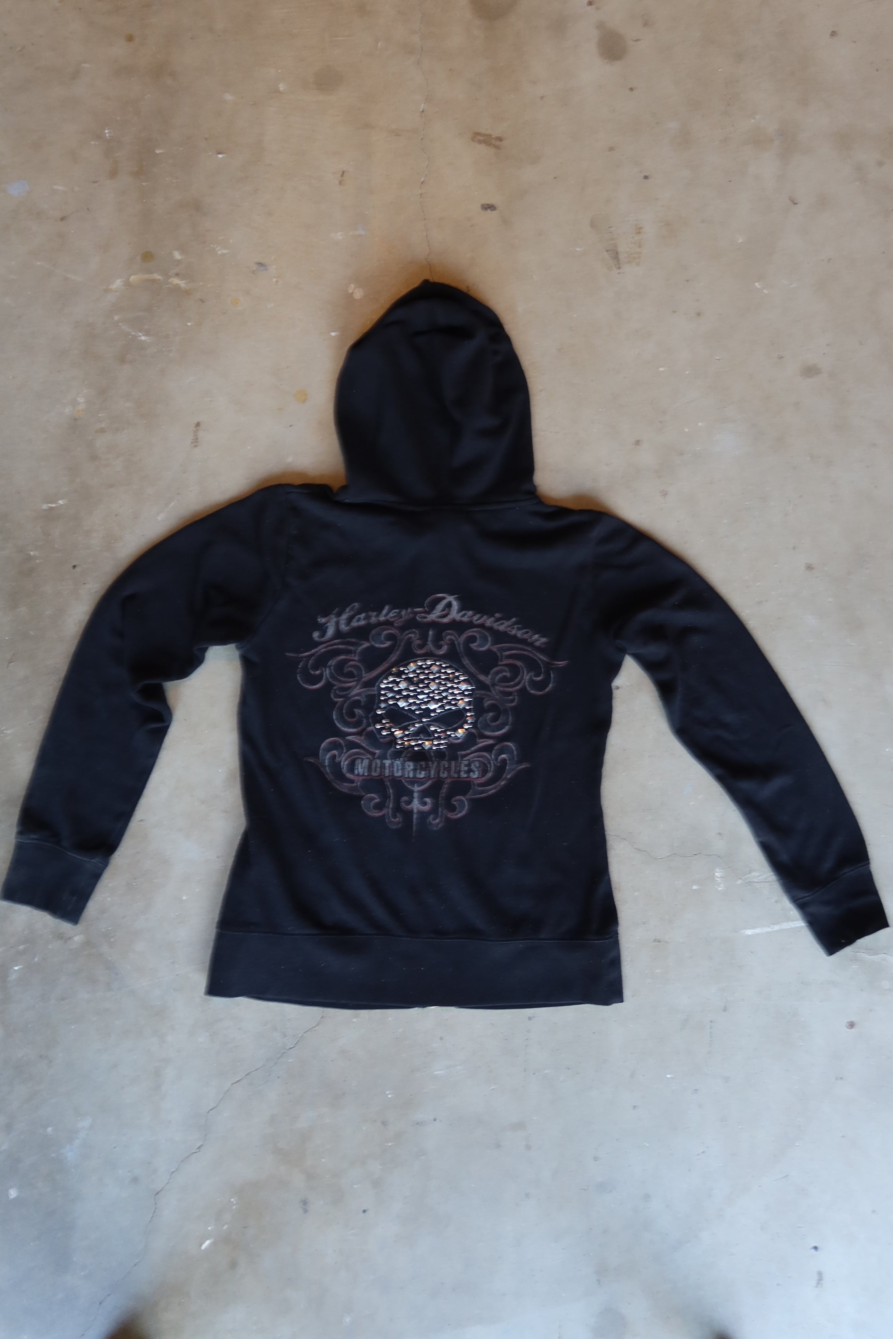 Women’s Harley-Davidson Rhinestone Skull Zip-Up Hoodie (2000s) / S