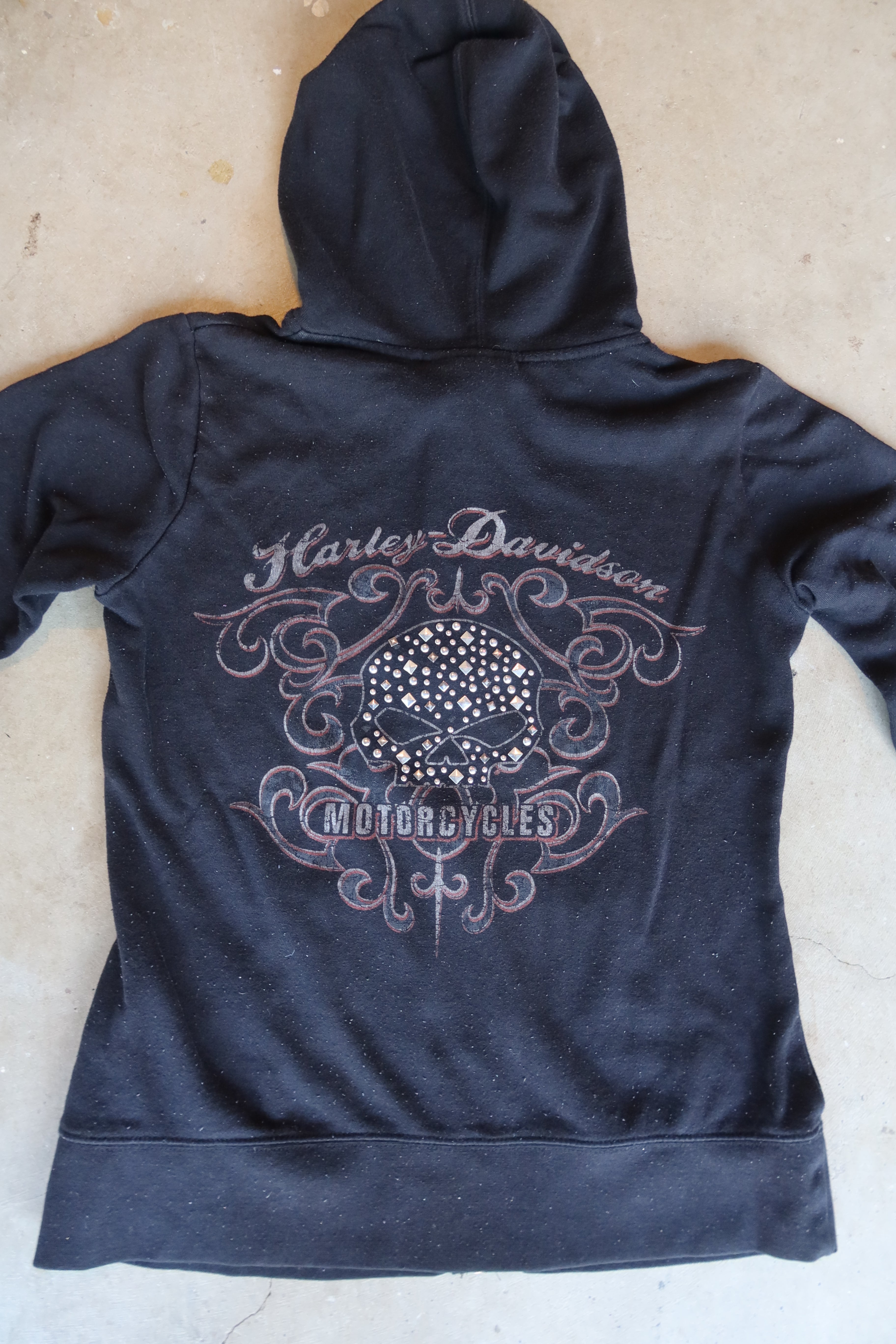 Women’s Harley-Davidson Rhinestone Skull Zip-Up Hoodie (2000s) / S